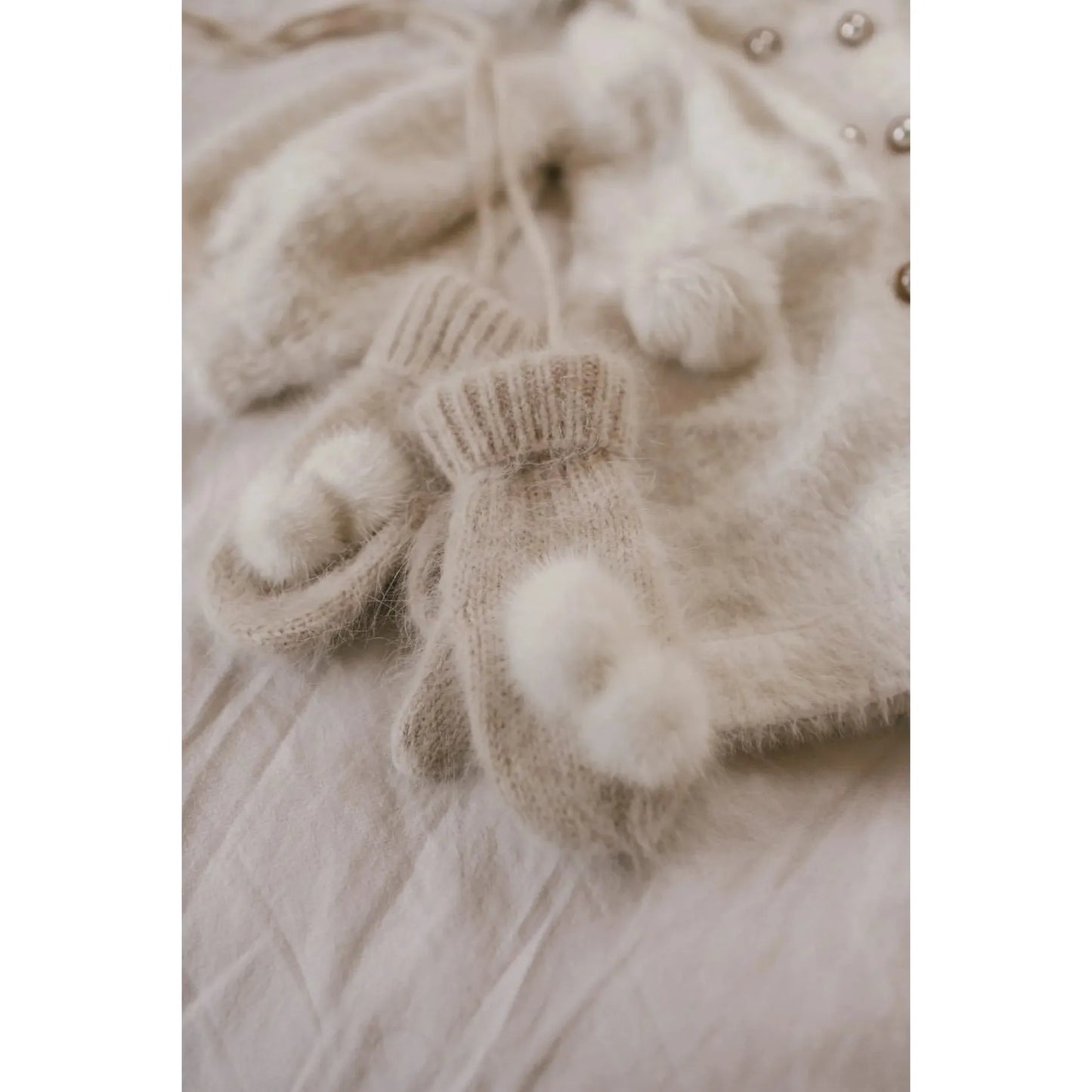 Cashmere Cream Mittens